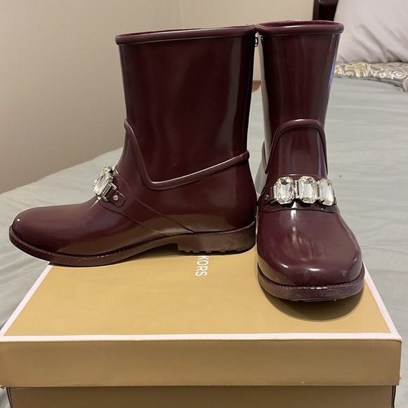 Michael Kors Leslie Rain Boots (women’s 7) - Picture 2 of 5